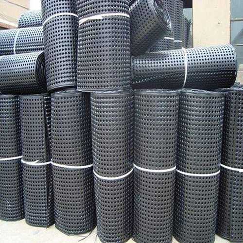 白城排水板市场价格解析与交通安全设施工程的重要性